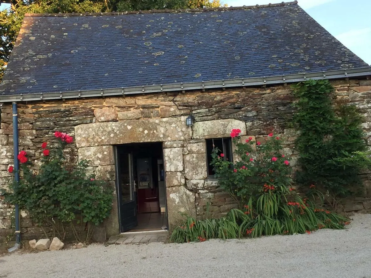 Callac Gite P 8 Villa Plumelec